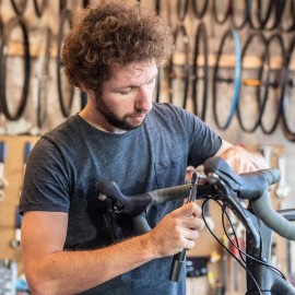 BBB Cycling, TorqueSet Deluxe, Torque Wrench Spanner and Hex Key Set for Road and Mountain Bikes, Repair Kit, Hand Tool, T25 T30 Torx, 2-24 Nm, BTL-173,Black,55 x 292 x 69 mm